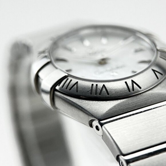 OMEGA Constellation Blush 123.10.24.60.05.001 Ladies Watch Mother Of Pearl Dial - Picture 4 of 10